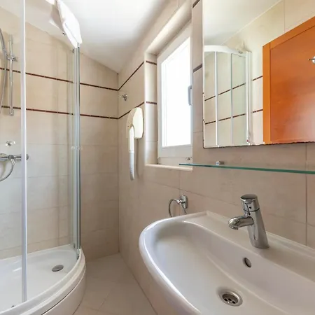 Bed And Breakfast Ciao Bella Veli Losinj Exterior photo